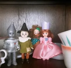 映画 オズの魔法使い フィギュア4体セット Presents製 オズの魔法使い