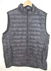 送料無料! V-01 USED ユニクロ UNIQLO　ダウンベスト BLACK系　XL