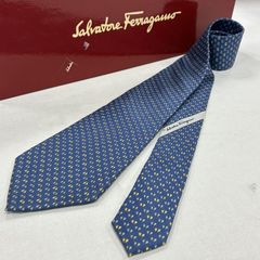 Salvatore Ferragamo サルヴァトーレフェラガモ ネクタイ 総柄 イタリア製 シルク ネクタイ 箱付き