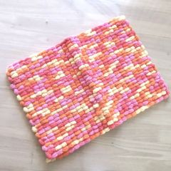 マシュマロニットマット：レクタングル《オレンジ系》ハンドメイド