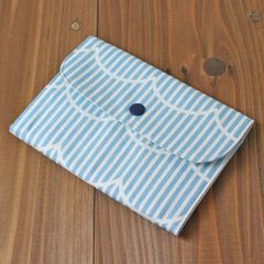 お薬手帳＆診察券ケース ポイントカードも入ります　ハンドメイド　ブルー