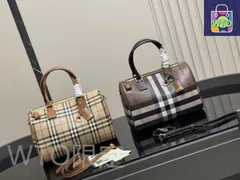【今日特価】Burberry ピローバッグ 31×21cm
