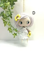 D パープルの花柄ワンピース＆ひまわりのヘアピン＆ひまわりのポシェットの3点セット