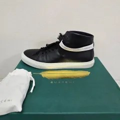 2025年最新】ブシェミスニーカーの人気アイテム - メルカリ