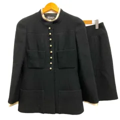 シャネル CHANEL 97A P09162W02362 スカートスーツ セットアップ ウール シルク デザインボタン タイトスカート ひざ丈 40 黒 ブラックのサムネイル