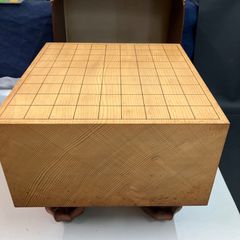 将棋盤 天然木 木裏 ヘソ有り 厚み約17cm 本榧 約9kg 将棋盤 ヘソ有り