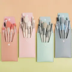 [北海道送料無料] メイクブラシ8本セット携帯用 ケース付き メイク用 コスメブラシ メイク道具 化粧小物 1102