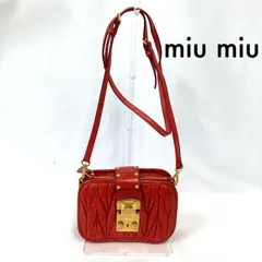 2025年最新】miumiu バッグ 赤の人気アイテム - メルカリ