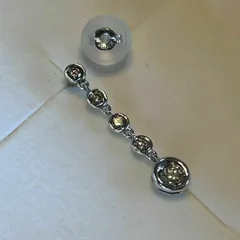 コーデ*片方売りK18WG18金ダイヤモンドデザインピアス 刻印有 ピアス　5連