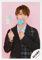 【中古】生写真(ジャニーズ) なにわ男子/藤原丈一郎/上半身・衣装黒・グレー・両手フォトプロップス・口閉じ・背景ピンク/Greeting Photo ～ニューイヤーVer.～/公式生写真