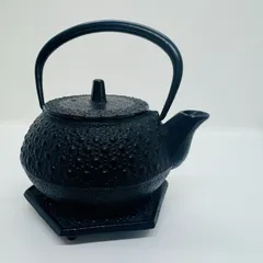 鉄のヤカン（大）　鉄瓶　レトロ　骨董品　年代物　南部鉄器？ Amazon.co.jp: 鉄瓶 精金堂 龍文堂 骨董 南部鉄器 アンティーク