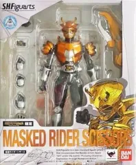 【中古】フィギュア S.H.Figuarts 仮面ライダーシザース 「仮面ライダー龍騎」 魂ウェブ商店限定