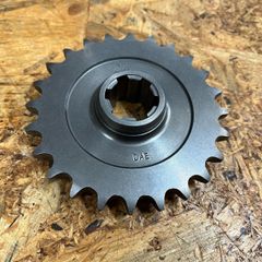 Triumph　トライアンフ　プレユニット　エンジン　スプロケット　24丁　ミッション　カスタム　ビンテージ　カフェ　(WW26525)