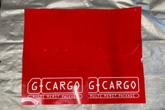 ISUZU/たれゴム/赤地/GｰCARGO/ロゴ/いすゞ/トラック/GIGA/大型/フォワード/泥除け/化粧/デコトラ/純正部品/エンブレム/イスズ/マッドガード/