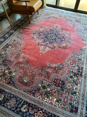 正統派手織りトルコ絨毯日本では100万以上の上質高級コンヤラディック絨毯/魅惑のメダリオン/ヘレケのお手本になった絨毯/東方見聞録でマルコ・ポーロもお勧めの素晴らしい絨毯長く使えます！