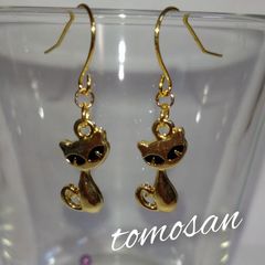 猫ピアス(ゴールド)イヤリング他変更可能