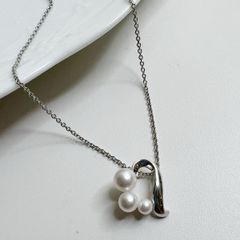 美品TASAKI アコヤ 本真珠 ネックレス 珠:5.7/4.7/3.8mm - メルカリ