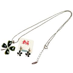 幸運のシンボル　四つ葉のクローバー ネックレス　ピアス　セット　Melody Accessory（メロディーアクセサリー）幸せ