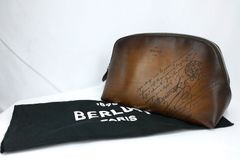 限定 定価11.3万円 ベルルッティ スクリット Bロゴ メタルキーホルダー