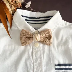 【匿名配送】キッズ蝶ネクタイ　ベージュ系インド刺繍リボン　大人っぽい　七五三　結婚式　発表会　卒園式　入学式　シンプル　オシャレ　写真撮影　記念
