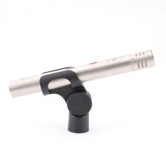 【中古】AKG C451B コンデンサーマイクロフォン マイクフォルダー ソフトケース付き