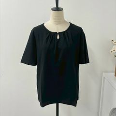 TO BE CHIC トゥービーシック 40 フレンチスリーブブラウス ブラック 