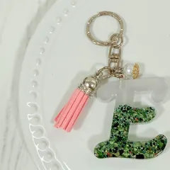 イニシャルキーホルダー レジン P-6 「E」