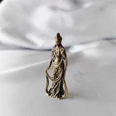 大振りで古格のある古銅聖観音立像杉箱入 大振りで古格のある古銅聖観音立像杉箱入