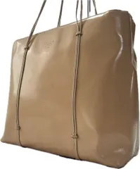 [大人気]　プラダ　ＰＲＡＤＡ　ハンドバッグ　無地　エナメル　型押し　ベージュ 大人気] プラダ PRADA ハンドバッグ 無地 エナメル 型押し