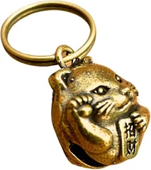 DAZUMA キーホルダー 鈴 招き猫 風水 ペンダントトップ 真鍮 アンティーク 金運 チャーム グッツ アクセサリー ストラップ 鈴ネコ( ゴールド)