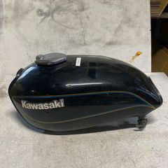 【bobi88】W175TR用ガソリンタンク オリーブグリーン　美品 bobi88様 専用】W175TR用ガソリンタンク オリーブグリーン 美品 - メルカリ
