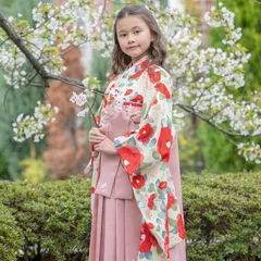 【HAKAST18-B7】着付け簡単袴セット 刺繍入り 京都絵師描き下ろし本格柄　～椿ベージュ×桃袴～　キャサリンコテージ　TAK　小学生　袴　卒業式　セット