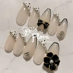 オーダーネイル　韓国ネイル　ワンホンネイル　ニュアンス　量産型　フレンチガーリー