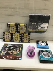 【P2-68】◇ ワンピース　グッズまとめ　10点セット　小皿　ガラスプレート　メタリック色紙　タオル　フィギュア