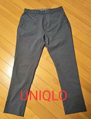 UNIQLOのウルトラストレッチパンツ