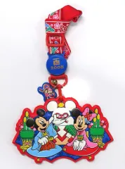 【中古】収納・携帯用アイテム ミッキーマウス＆ミッキーマウス(酉) チケットホルダー 「ディズニー」 東京ディズニーリゾート限定 2005年ニューイヤーグッズ