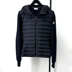 モンクレール★RYAN★フーデッドダウン★美品★国内正規品★グレー★サイズ3 モンクレール RYAN ネイビーsize0 値下げ等ご相談下さい - メルカリ