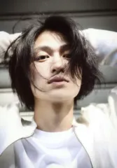 【中古】生写真(男性) 松田凌/顔アップ・衣装白・両手頭/ファンクラブイベント「Re：～reply～ Matsuda Ryo 1st Fan Meeting」ブロマイドセット【B】