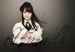 都丸紗也華 サイン入り写真パネル - メルカリ