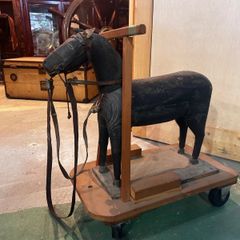 アンティーク 馬のオブジェ 車つき 木馬 シャビー