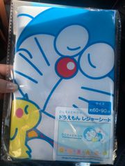 新品未開封　ドラえもん　レジャーシート