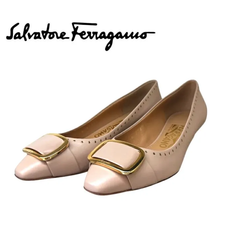 【中古美品】Salvatore Ferragamo  フェラガモ パンプス 　ピンクベージュ　22CM　レディース