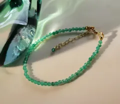 「揺らめくのエメラルドグリーン光」天然グリーンアゲート　小粒細めブレスレット
