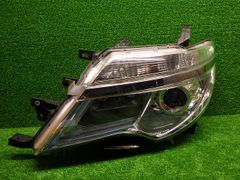 ヴォクシー80系 煌めき DBA‑ZRR80W 右側ヘッドライト - メルカリ