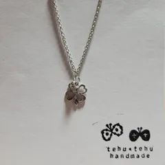 ハンドメイド　ソランちゃん　メルちゃん　お人形　服　アクセサリー　ネックレス　シルバー　四つ葉のクローバー　キラキラ