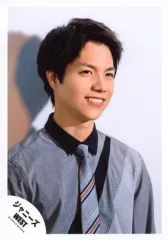 【中古】生写真(ジャニーズ) ジャニーズWEST/重岡大毅/バストアップ・衣装グレー.黒・ネクタイ・体右向き・口開け・背景白/17初春 パンフ＆グッズ撮影/公式生写真