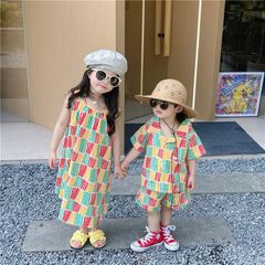 カラーストライプ ノースリーブワンピース ドレス 女の子 ベビー キッズ 半袖 90 100 110 韓国子供服 ハーフバースデー ベビー用品 Tシャツ ベビー服 韓国子供服 tシャツ