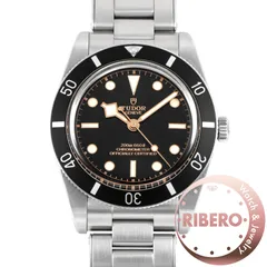 チューダーオマージュ ブラックベイクロノ モデル 白文字盤 クォーツ 未使用品 白と黒が腕元映える、レザーで上品に“ ブラックベイ クロノ