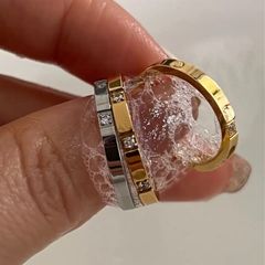 【高品質✨】ジルコニアゴールドリング　シンプル　スリム　ストーン　ステンレスジュエリー　繊細　華奢　金属アレルギーOK つけっぱなしOK 温泉プール海OK