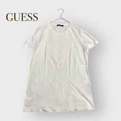 GUESS　ゲス【M】 半袖Tシャツ ワンポイント ジェンダーレス ぷくぷくデザイン　ロゴ a515